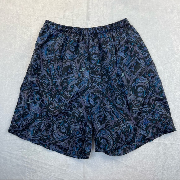Vintage 1990s Nike ACG Print Shorts Large but fits like Small